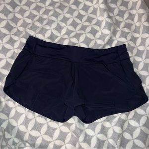 Lululemon Low Rise Speed Short 4way stretch 2.5” midnight navy size 8